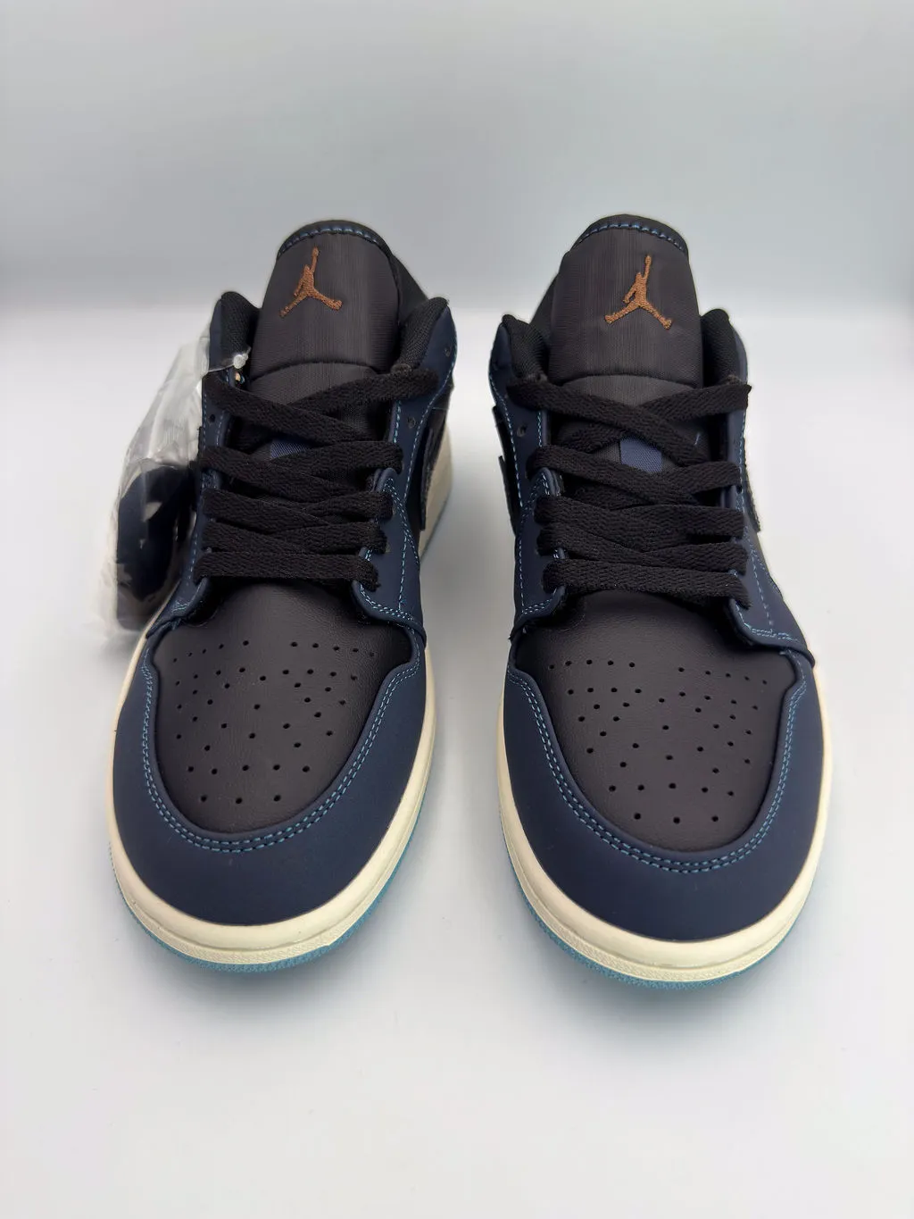 sd145of164 Sneakers Don