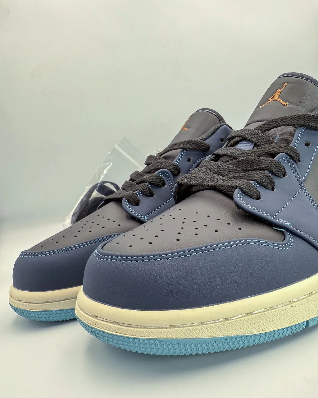 sd146of164 Sneakers Don
