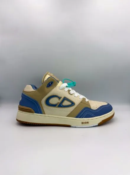 Home 31 sd156of164 Sneakers Don